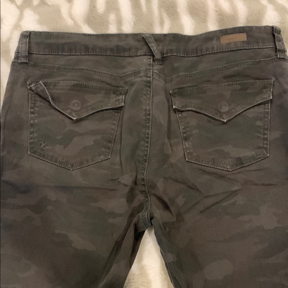 Kut from the Kloth Green Skinny Jeans with Rich Color - Picture 5 of 7